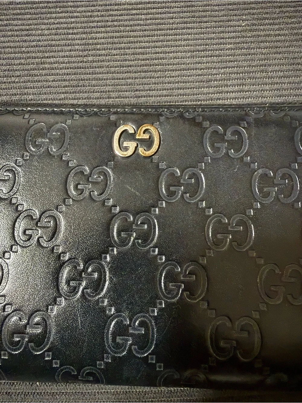 Gucci Black Embossed GG Leather Zip Wallet with Double G silver tone hardware - Picture 4 of 9